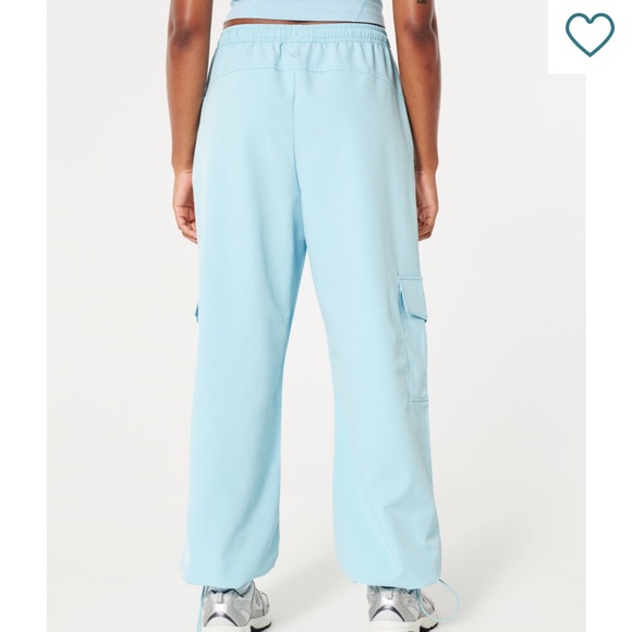 Gilly Hicks Active Fleece-Lined
Cargo Pants - Picture 9 of 10